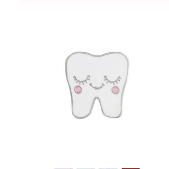 Smiling Tooth  - Tooth Fairy Pin Brooch - Picture 2 of 4